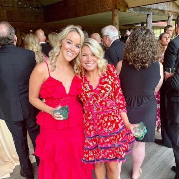 Meet your Posher, Abigail - Picture 1 of 1